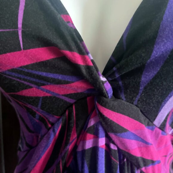 Tropical Print Summer Dress - Picture 4 of 6